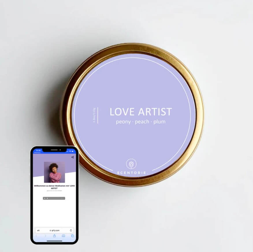 LOVE ARTIST (110g Duftkerze mit Holzdocht) LOVE ARTIST (110g Duftkerze mit Holzdocht)