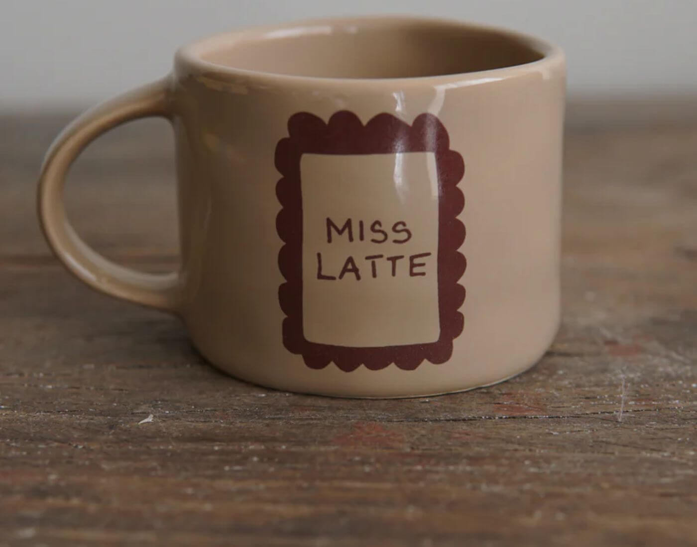 Sisi Tasse - Miss Latte