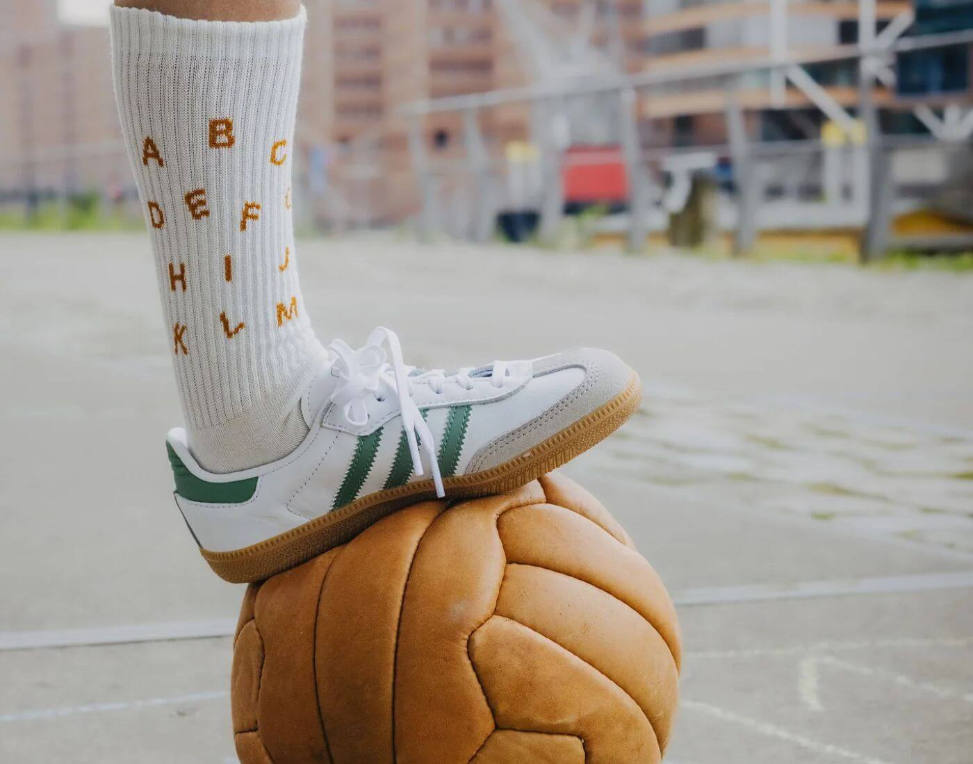 Socken - ABC Glitzer | braun Größe 27-30