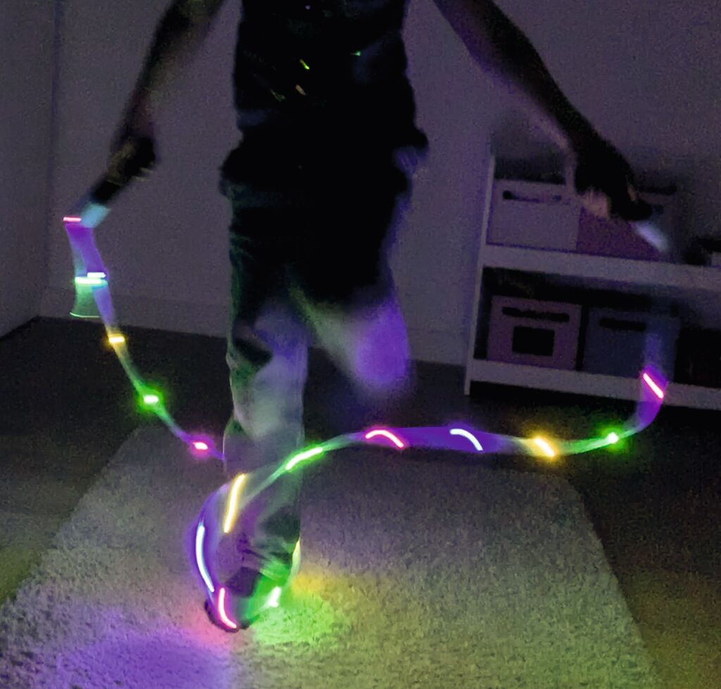 38137_Stimmung Leuchtendes Springseil mit Zählerfunktion