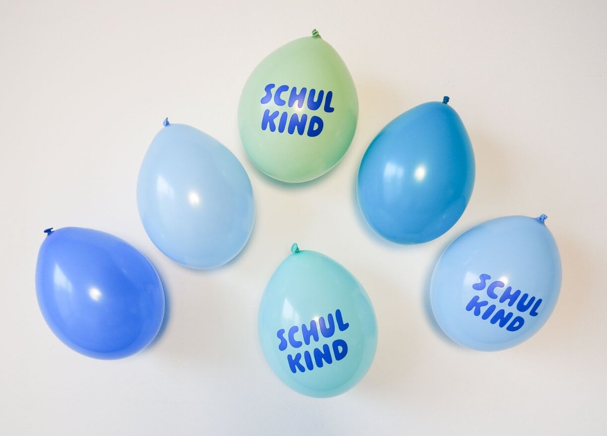 Schulkind Luftballon 6er Set | blau-Mix