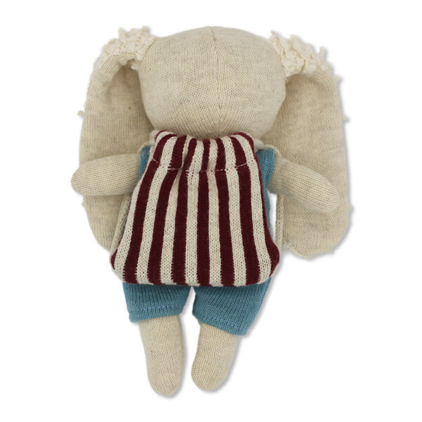 Hase “Kindergartenkind” mit Rucksack und hellblauem Anzug