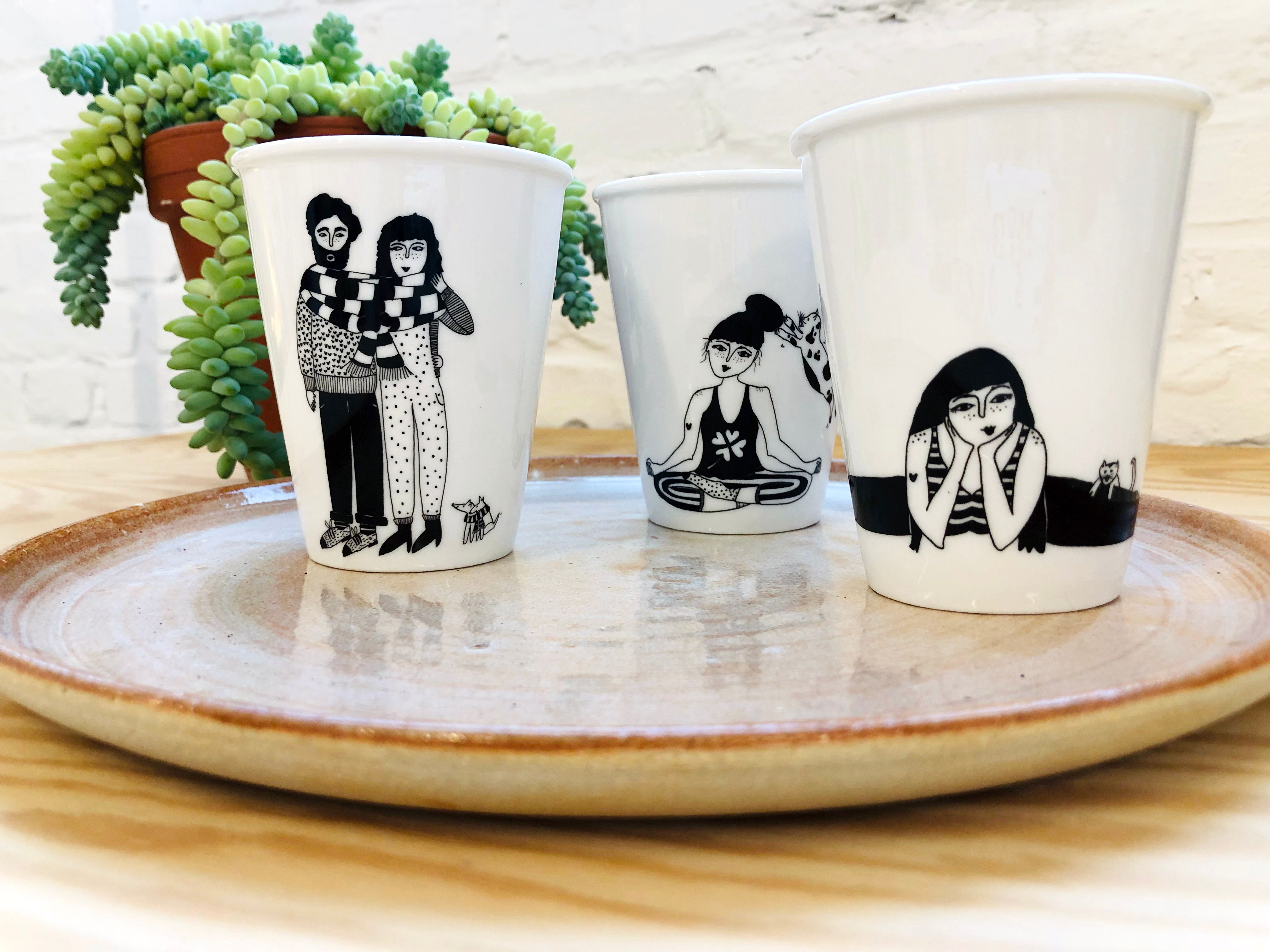 0sG6PQ4A Becher zen with cats - helen b