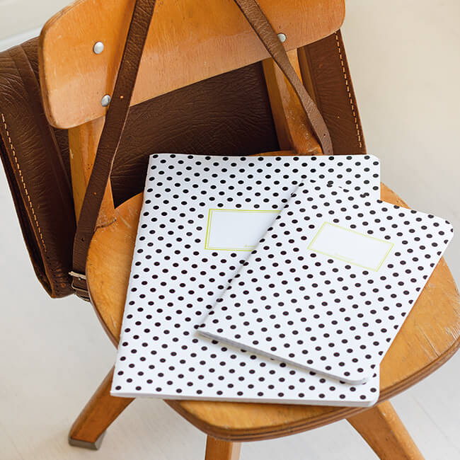 Notizheft-schwarze-Puenktchen-2-1 Notizheft Pünktchen Schwarz A4