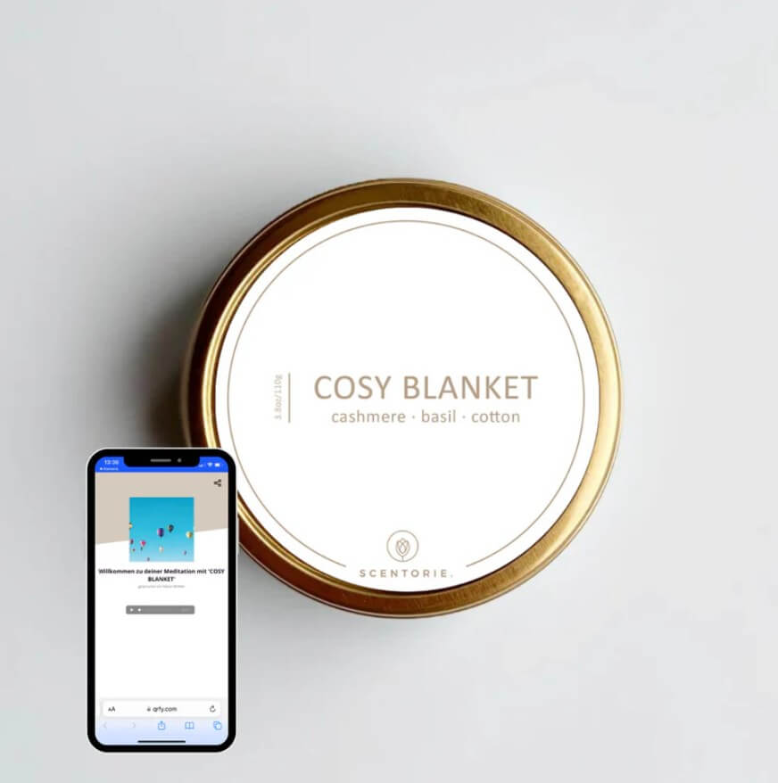 COSY BLANKET (110g Duftkerze mit Holzdocht) COSY BLANKET (110g Duftkerze mit Holzdocht)