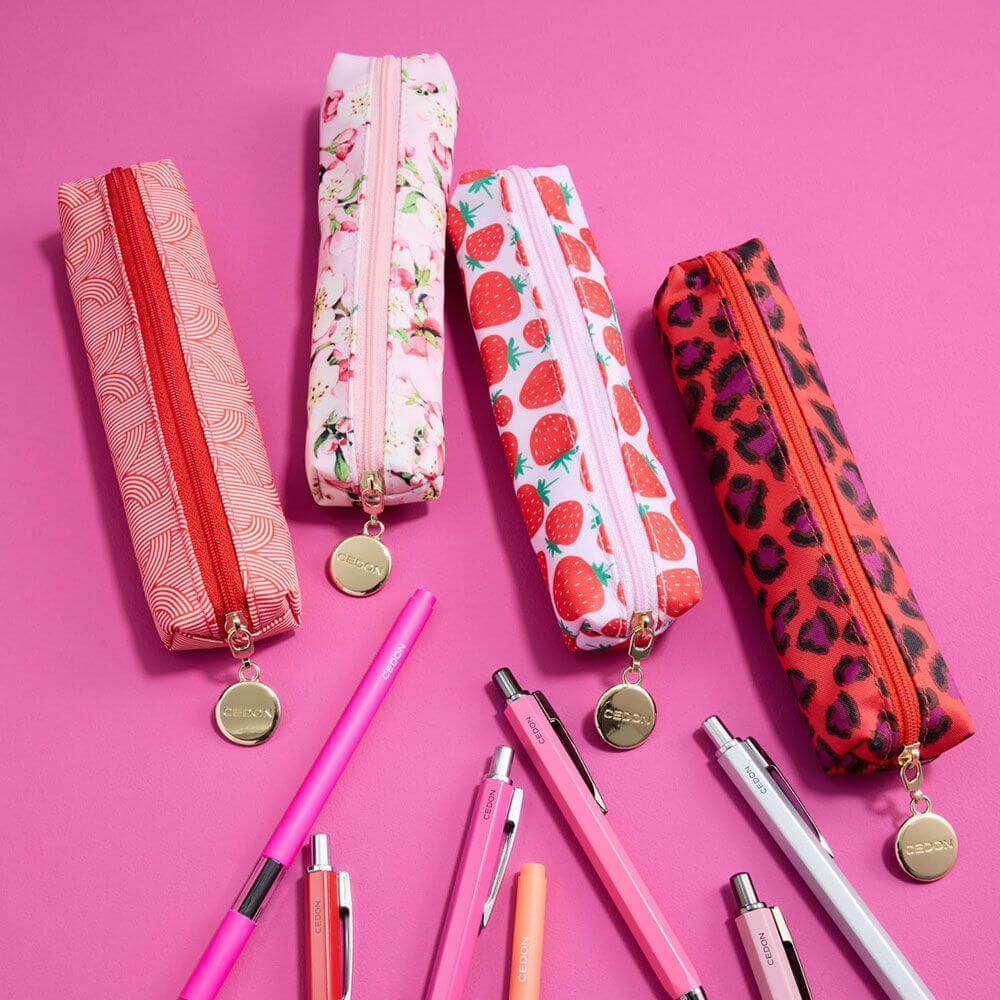 Easy Pencil Case Strawberries
