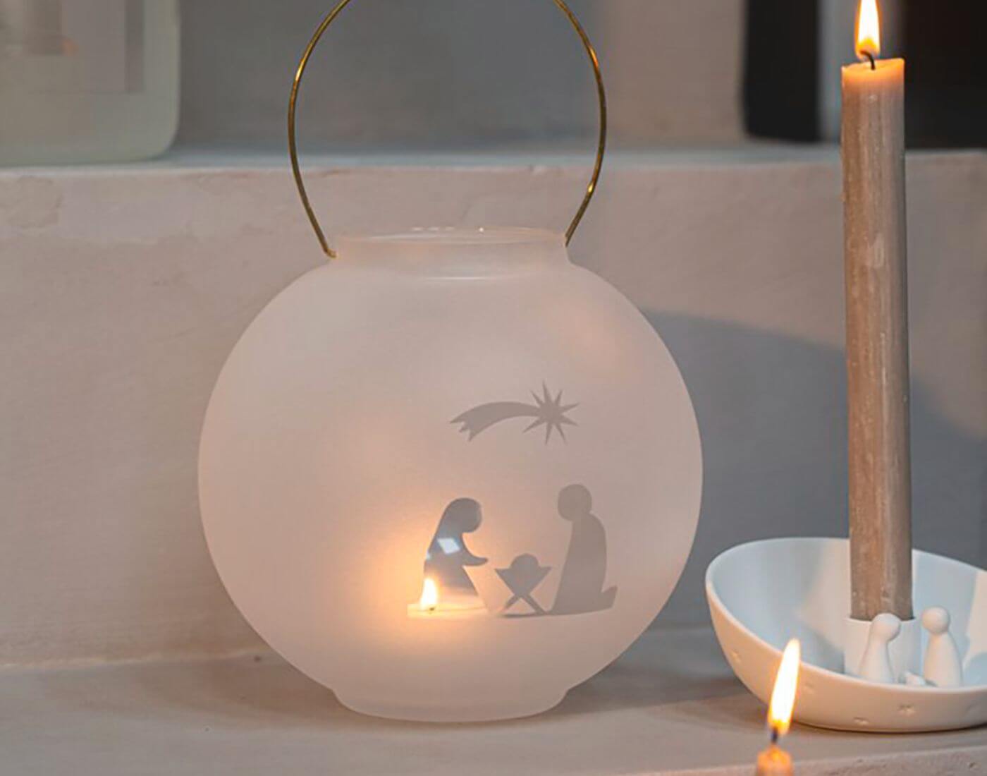 Gefrostetes Glaswindlicht - Krippe