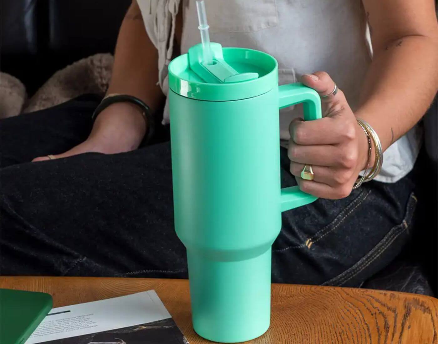 Reise-Trinkbecher mit Griff (1,2L) - Mintgrün