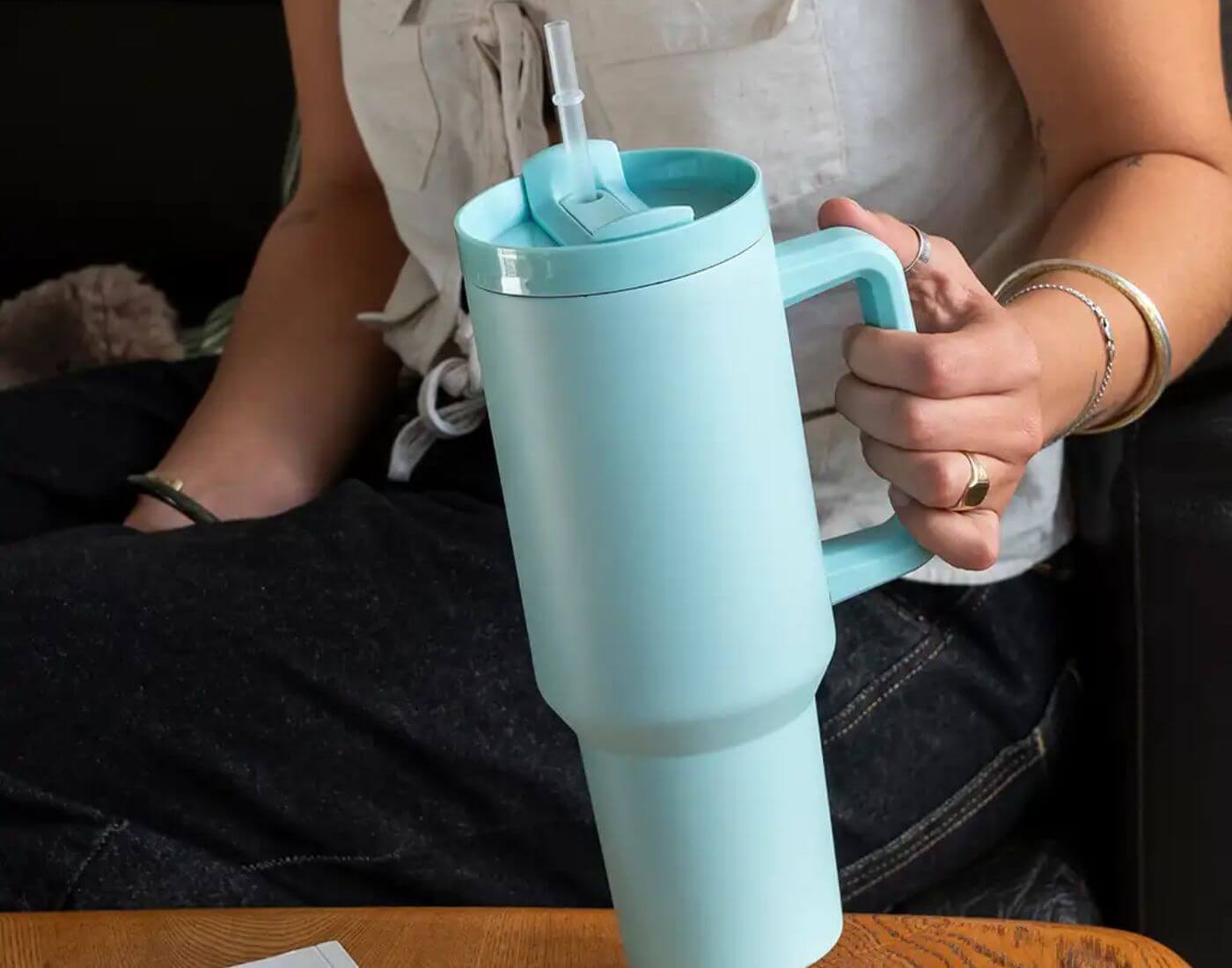 Reise-Trinkbecher mit Griff (1,2L) - Hellblau