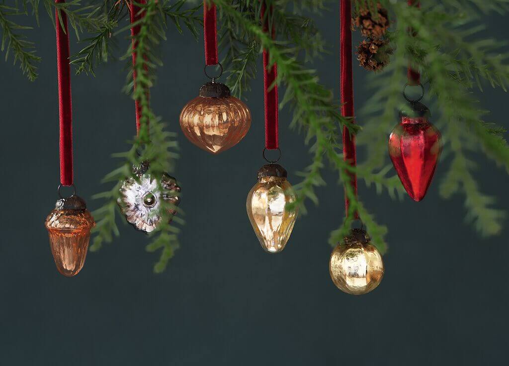 Mini-Christbaumkugeln aus Glas (einzeln)