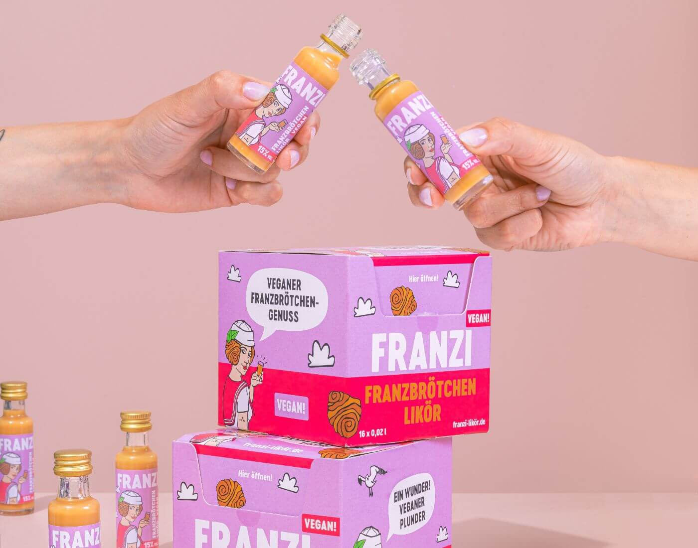 franz-vegan-likoer-mini-2 Franzi Franzbrötchenlikör Mini - Vegan - 0,02 L (einzeln)