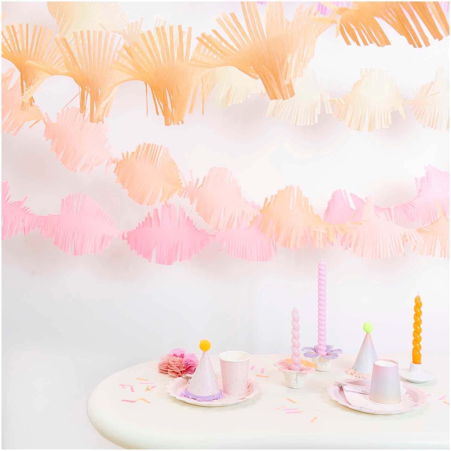 400680_AW_Q_1-1 Krepp Girlanden, gedreht Blüten Mix