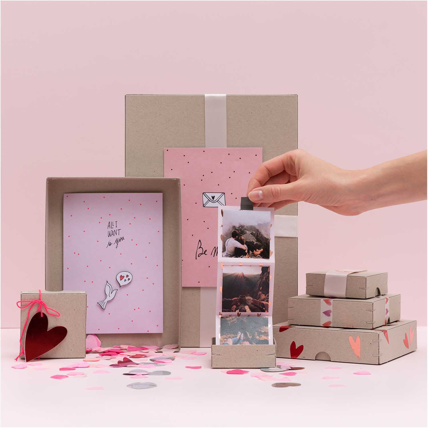 99001-63-59_AW_2 Konfetti Mix Herz 20g YEY! LET'S PARTY