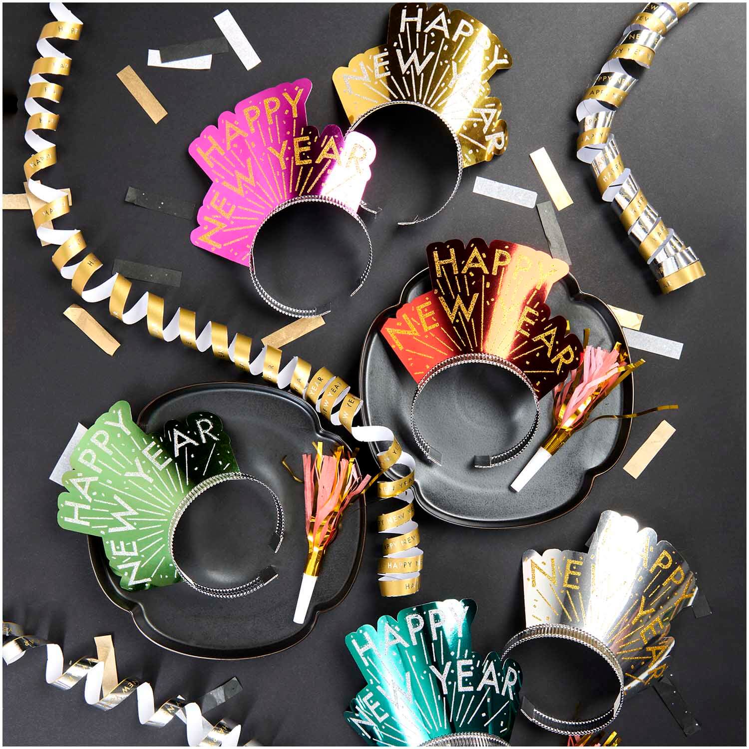 Luftschlangen Happy New Year