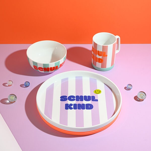 Porzellan-Set Schulkind Streifen, flieder und pink mit großem Teller (23cm), Becher und Müslischale